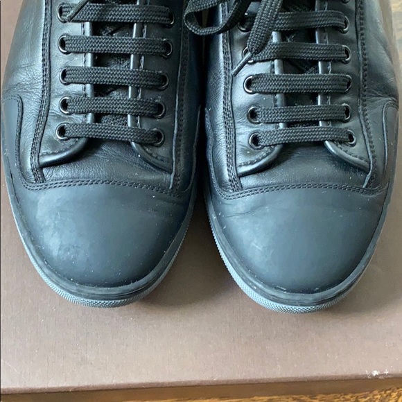 Men’s Louis Vuitton sneakers - Picture 4 of 6